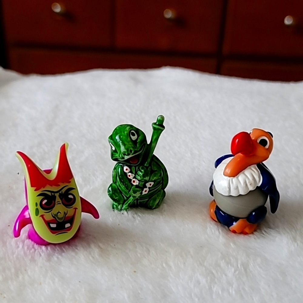 Set of 44 Kinder Suprise Mini Figurines (Ghost,Turtle,lemur, Vulture,lady, Etc.)
